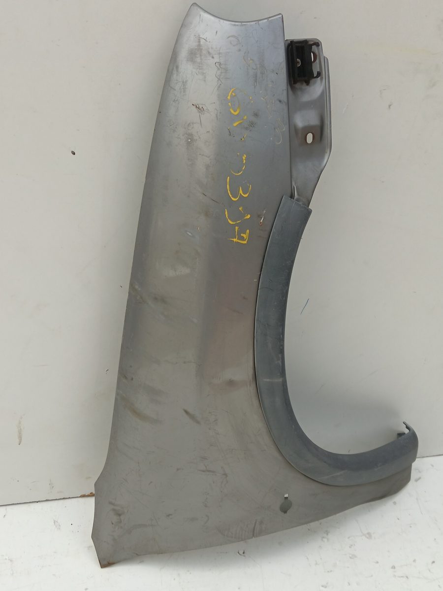 Guardabarro Delantero Derecho Chevrolet Corsa B 1996-2000 Edition 2000