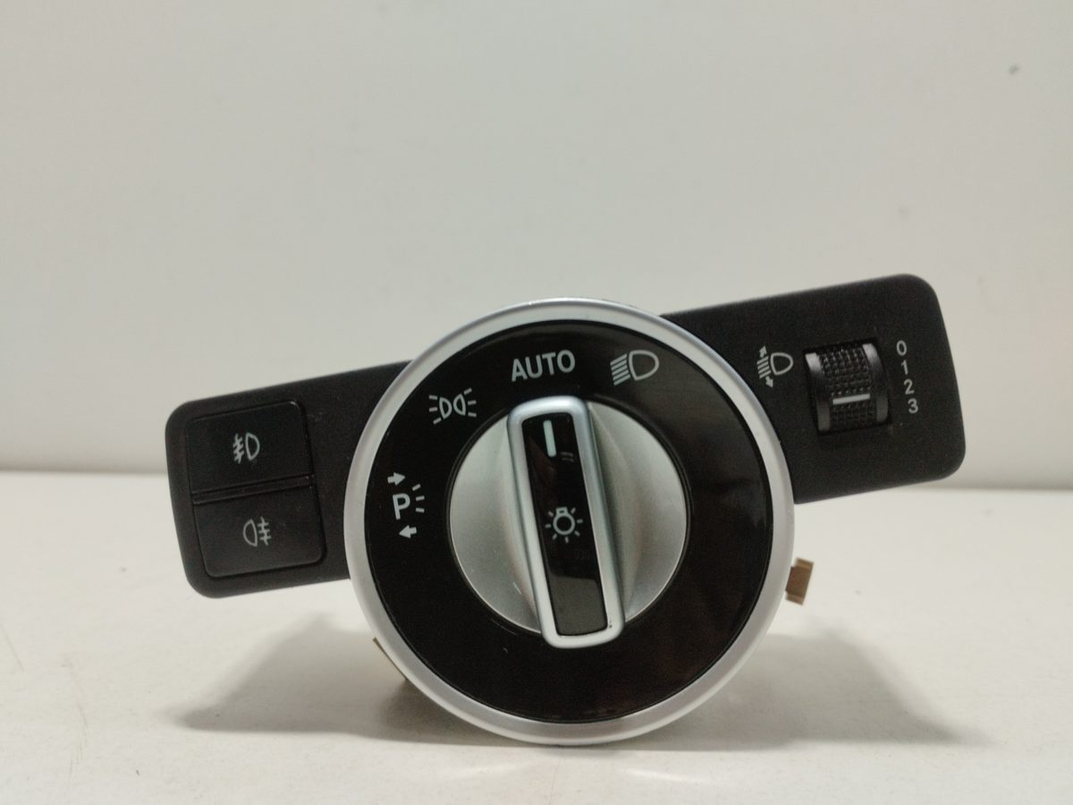 Llave Luces Mercedes-Benz Clase C (W204) Lim. 2011-2014 C 220 CDI BlueEfficiency (204.002)