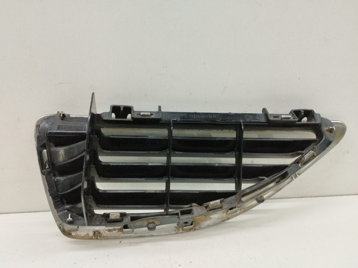 Rejilla Delantera Renault Megane I Fase 2 Gandtour (KA..) 1999-2003 7700428964