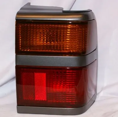Faro trasero derecho