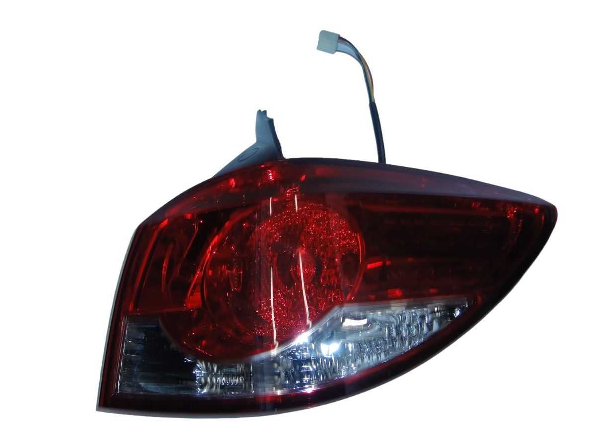 FARO TRASERO DERECHO CHEVROLET CRUZE HATCH 2013/2015