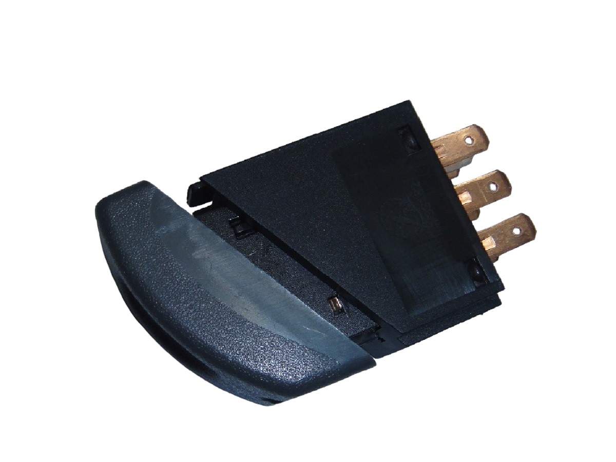 INTERRUPTOR LUZ EMERGENCIA CHEVROLET CORSA 94/