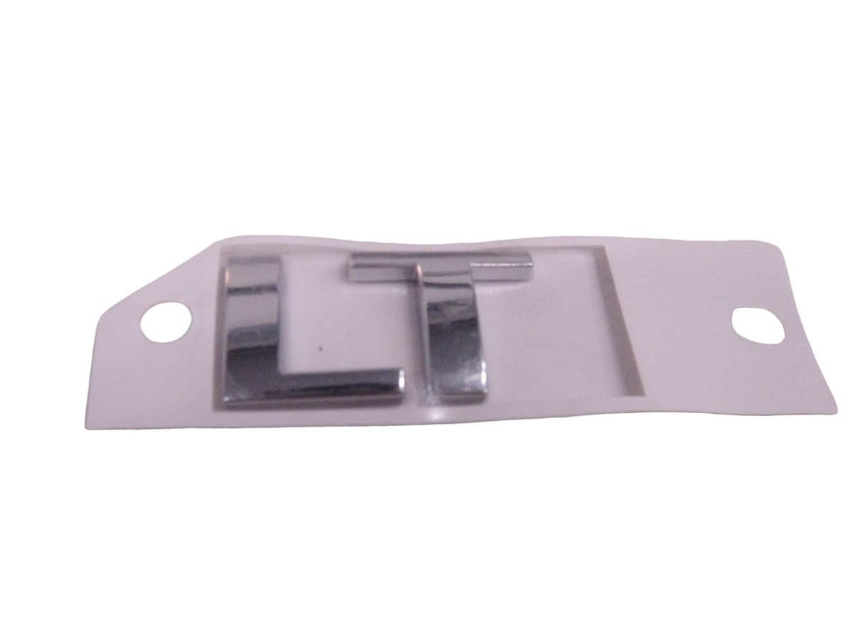 EMBLEMA TAPA TRASERA”LT”CH ONIX/S10 COLORADO 2012/