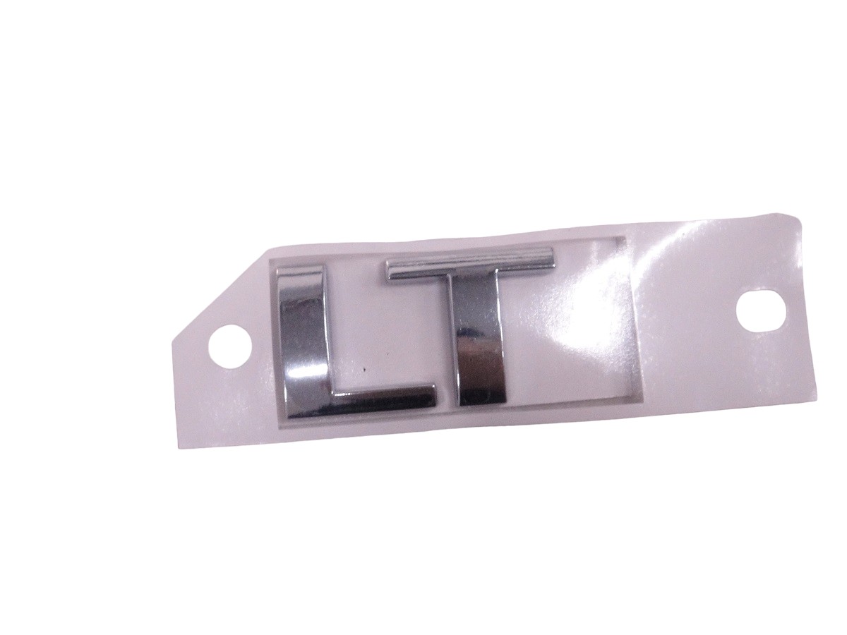 EMBLEMA TAPA TRASERA”LT”CH ONIX/S10 COLORADO 2012/