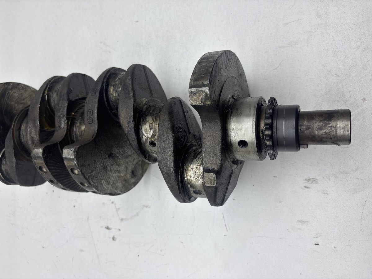 Cigueñal Peugeot 307 Berlina (S2) 2005-2008 2.0 16V HDi FAP CAT (RHR / DW10BTED4)