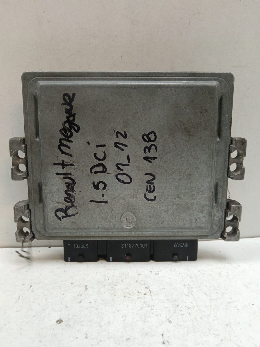Centralita Motor Uce Renault Megane III Berlina 5 P 2008-2016 Business 8200843713