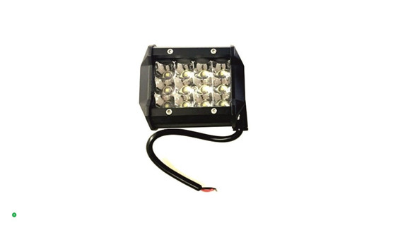 PAR DE FARO CAMINERO LED RECTANGULAR 8X8CM 9 LEDS 27W 12/24V