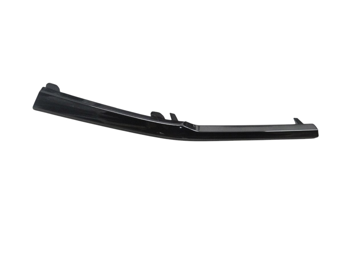 MOLDURA SUP DER MATRICULA DEL *CHEVROLET MONTANA 2023/
