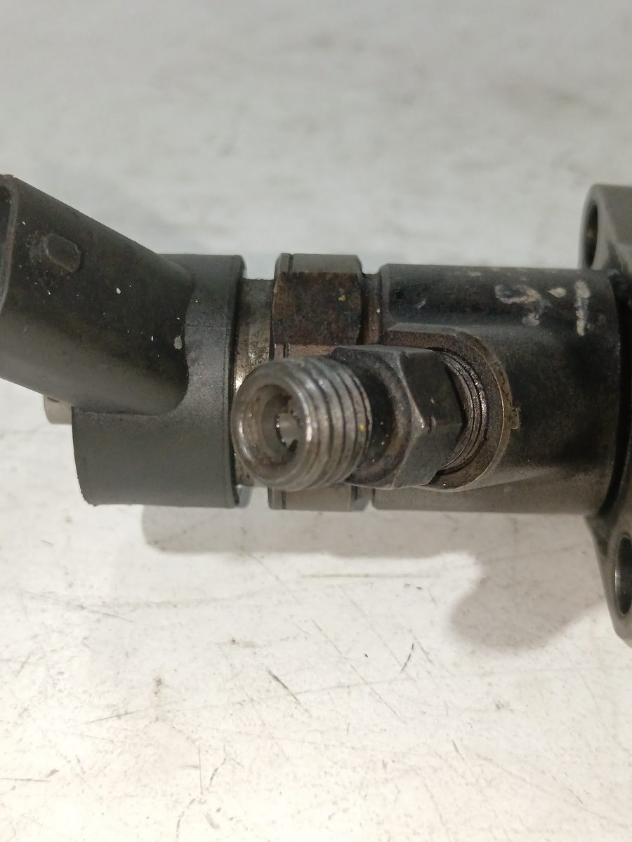 Inyector Ford Focus Berlina (CAP) 2004-2007 1.6 TDCi CAT 1.6L 80kW 0445110188