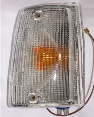 Faro delantero izquierdo