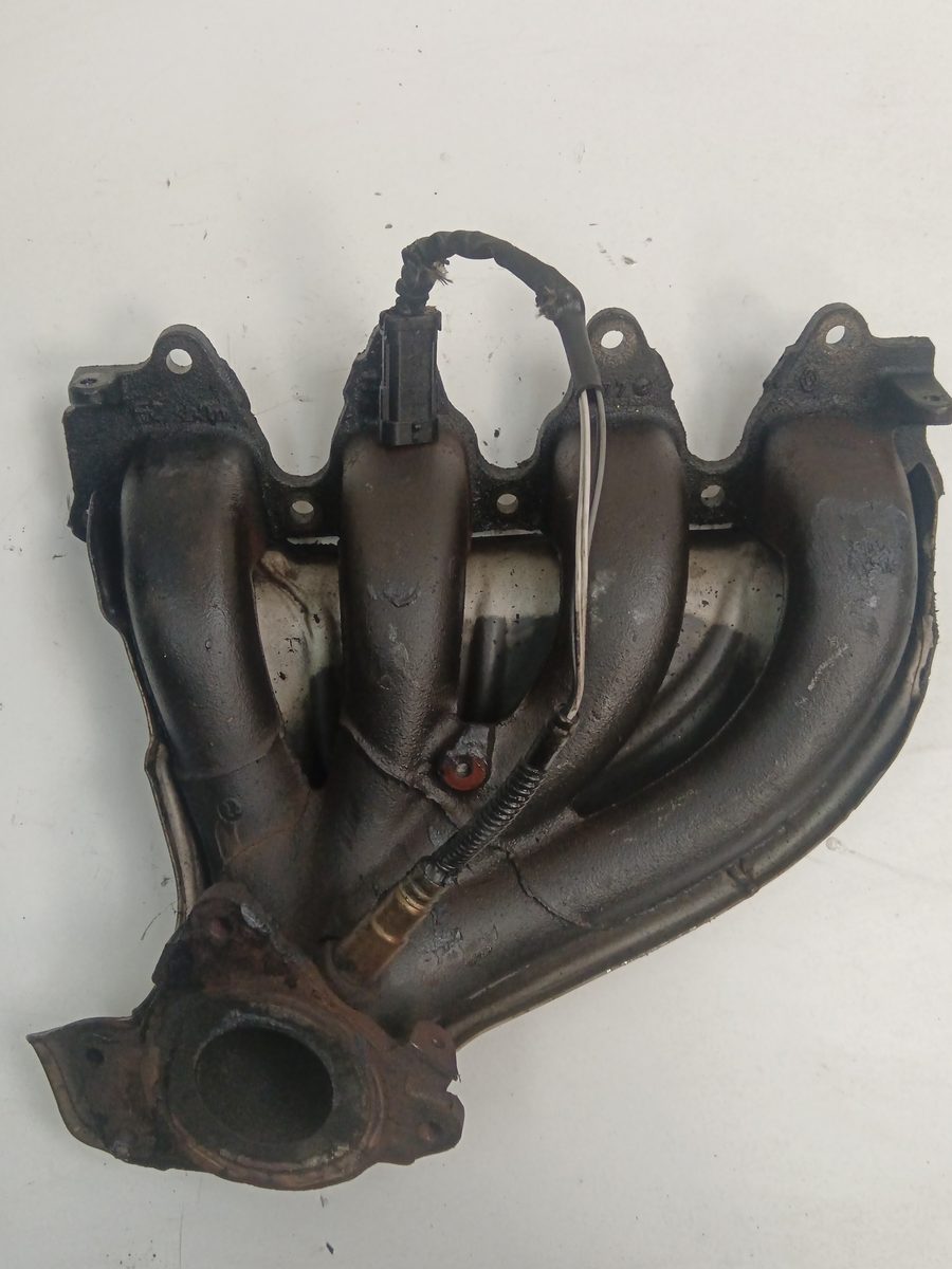 Multiple Escape Renault Megane Ii Berlina 5p 2002-2009 Confort Authentique 1.6L 83kW