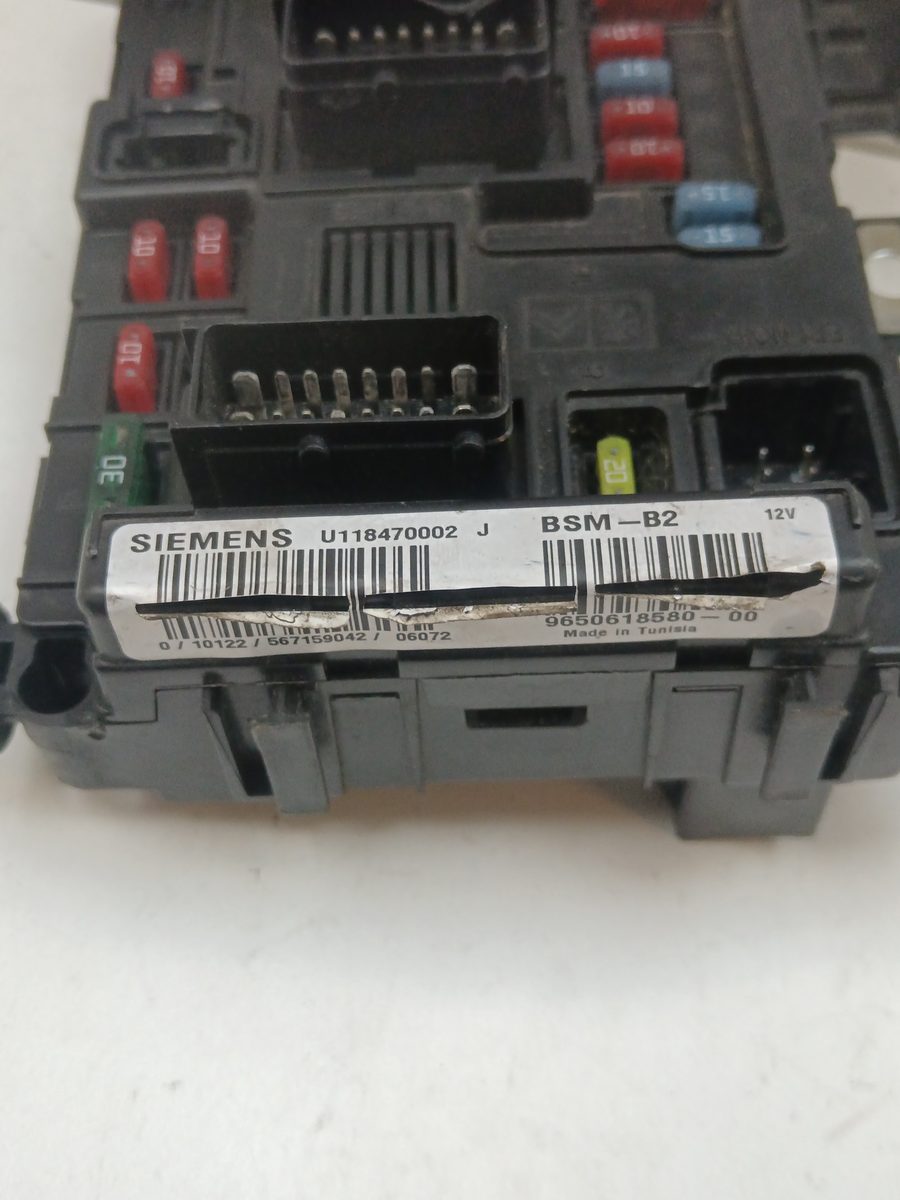 Caja Reles / Fusibles / Modulo Bsm Peugeot Partner (S1) 1996-2002 Combispace U118470002