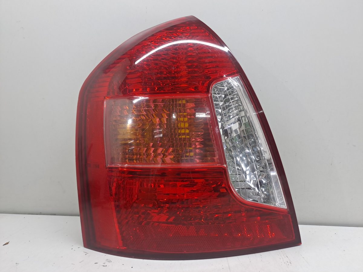 Farol Trasero Izquierdo Exterior Hyundai Accent (MC) 2006-2010 CRDi CAT 924011