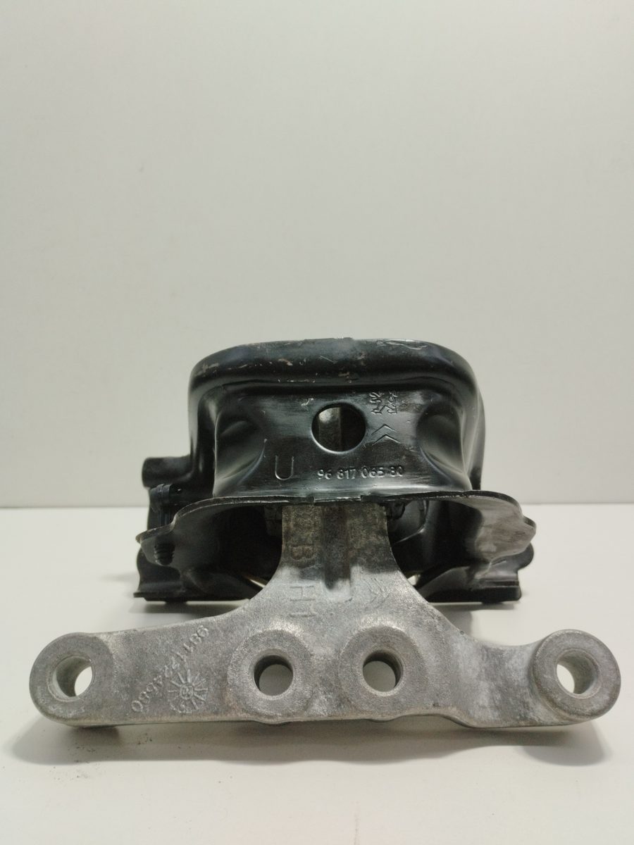 Soporte Motor Derecho Citroën C3 2016-2023 Comercial 1.5L 75kW 9681706580