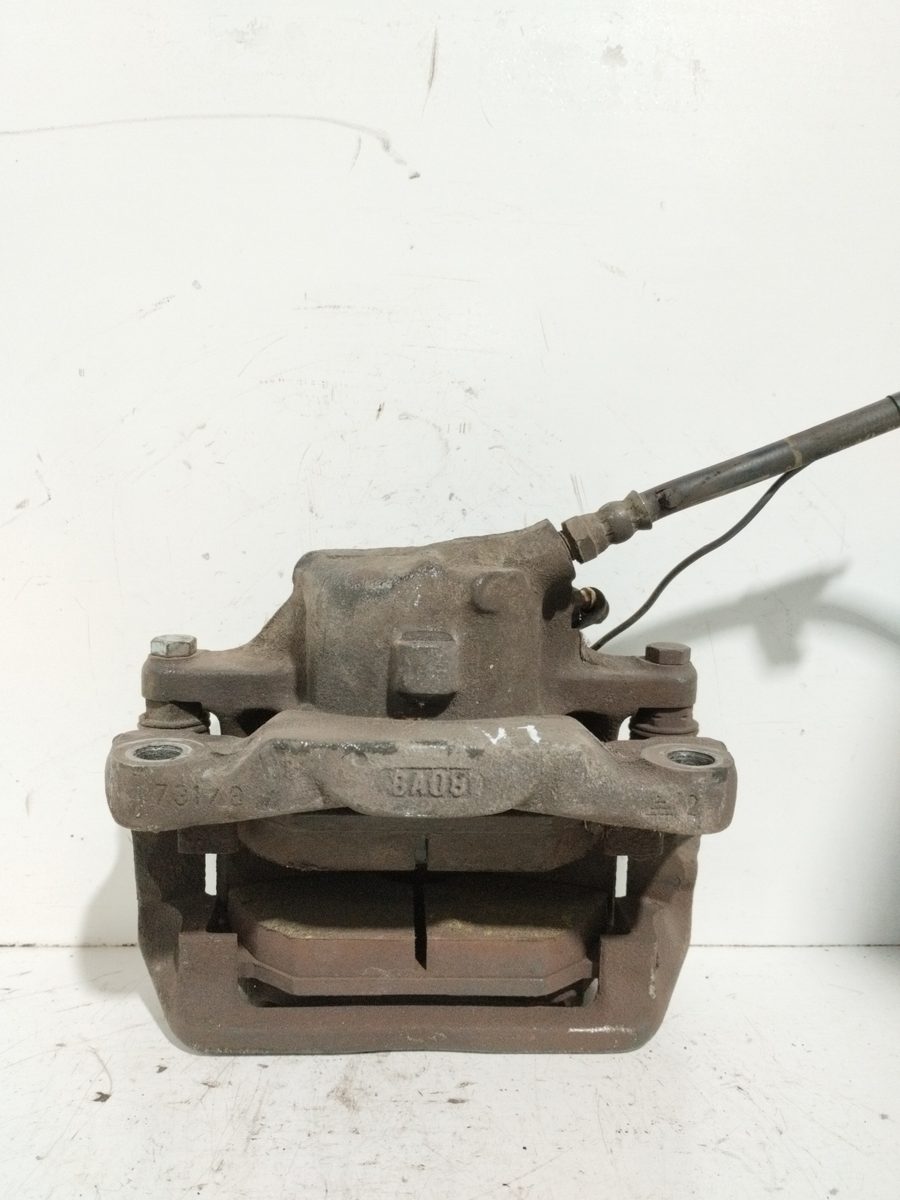 Mordaza de Freno Delantera Derecha Renault Laguna II (BG0) 2001-2007 2 2.0L 99kW LUCAS