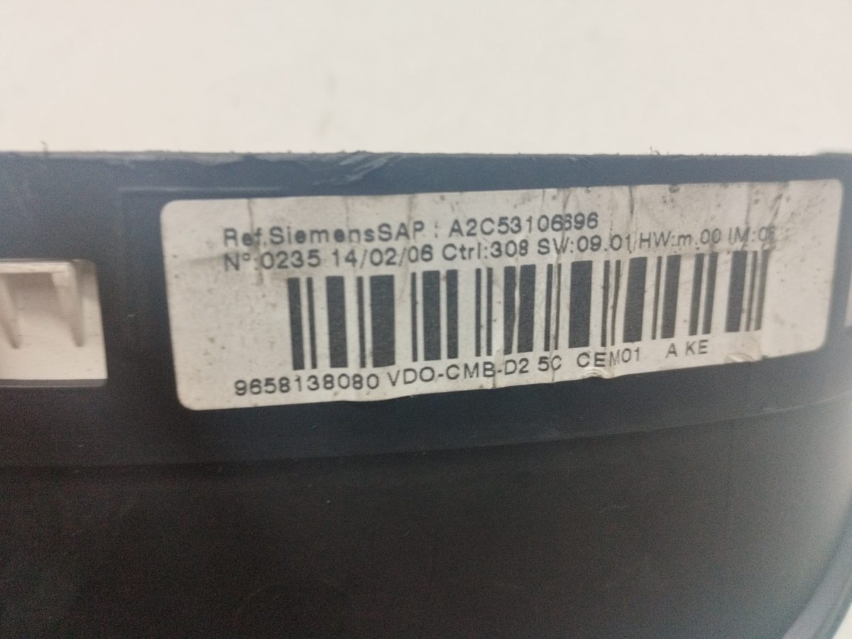 Tablero de Instrumentos Peugeot 407 Sw 2004-2011 SR Confort 2.0L 100kW 9658138080