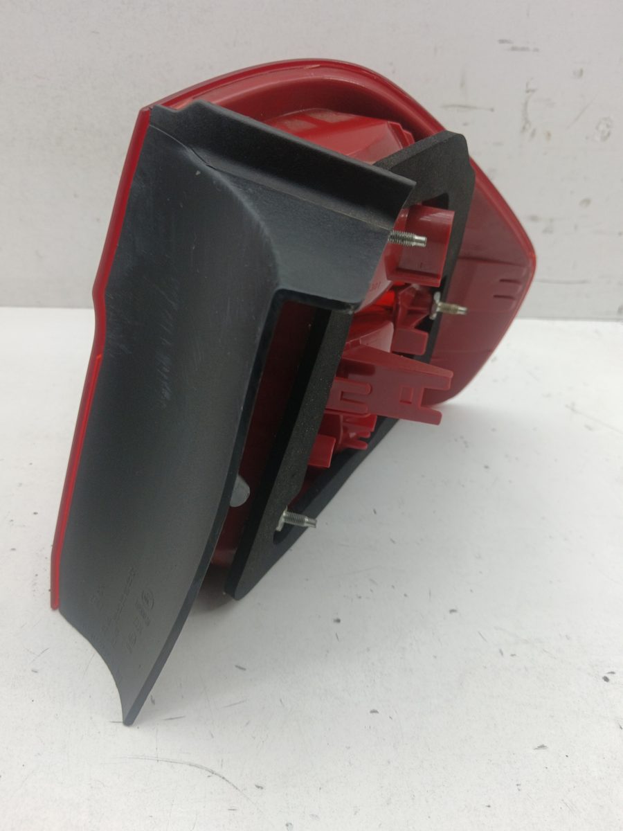Farol Trasero Izquierdo Exterior BMW Serie 3 Berlina (E90) 2004-2012 Diesel CAT