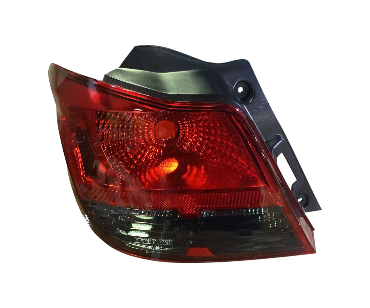FAROL TRASERO IZQUIERDO (LTZ 13/16 - JOY 2019)