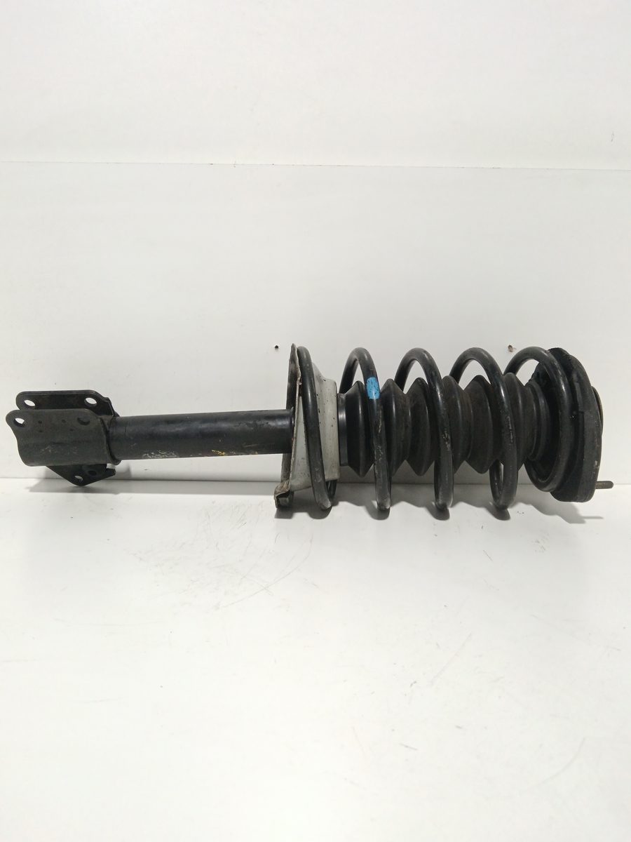 Amortiguador Delantero Izquierdo Volvo Serie 460 1989-1997 1.7i / 1.8i GLE 131500115235