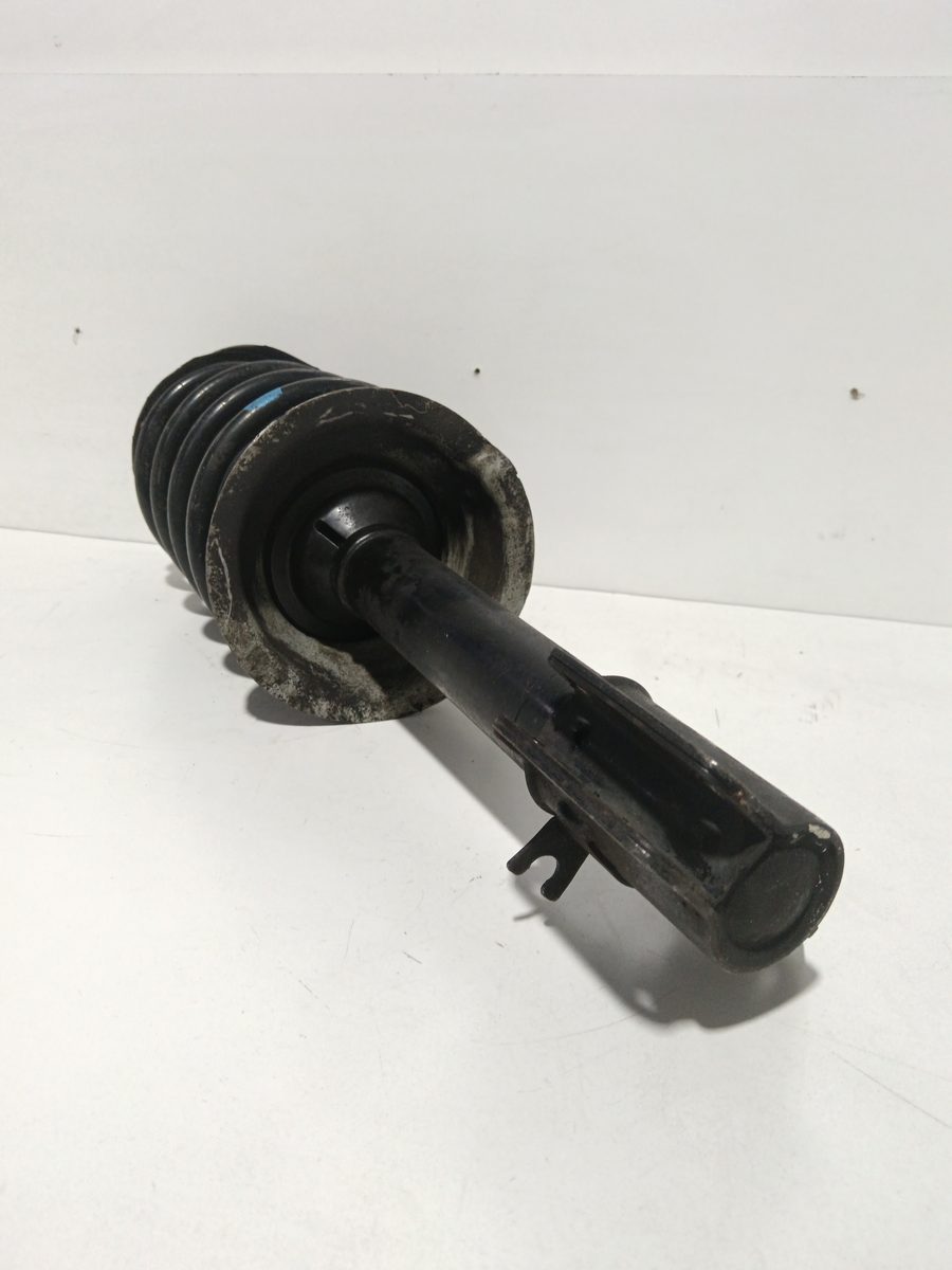 Amortiguador Delantero Izquierdo Volvo Serie 460 1989-1997 1.7i / 1.8i GLE 131500115235