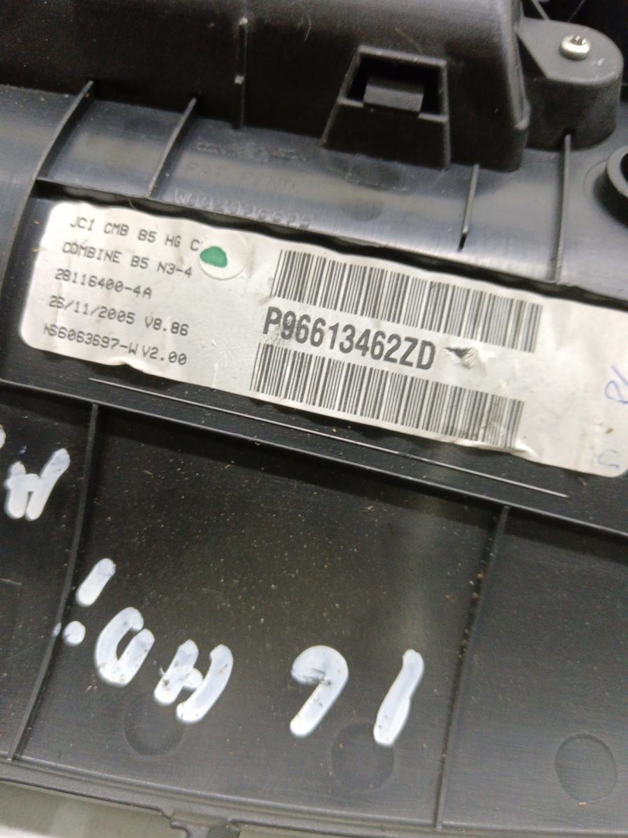 Tablero de Instrumentos Citroën C4 Berlina 2004-2011 1.6 16V HDi FAP 1.6L 80kW 96613462ZD