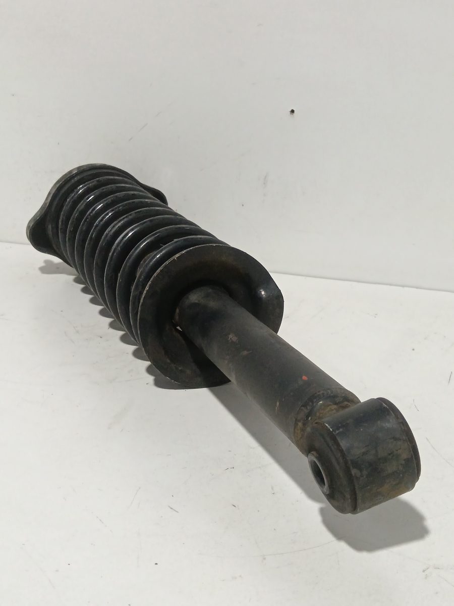 Amortiguador Trasero Der/Izq Mitsubishi Colt (CJ0) 1996-2003 1300 Avance 1.3L 60kW MR24447