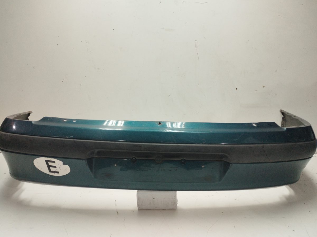 Paragolpes Trasero Renault Megane I Berlina Hatchback (BA0) 1995-1999 Alize