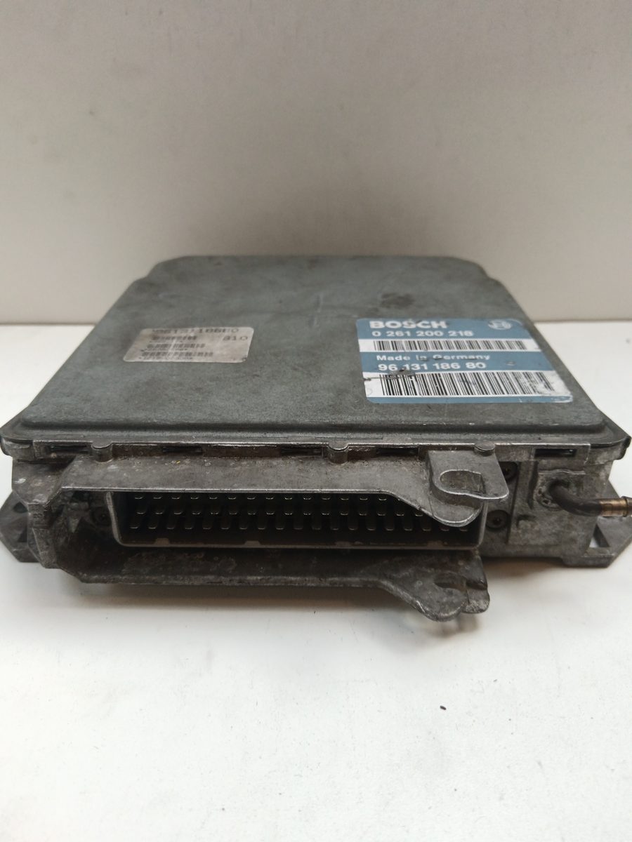 Centralita Motor Uce Peugeot 405 Berlina 1987-1996 MI 16 Le Mans 2.0L 112kW 0261200128