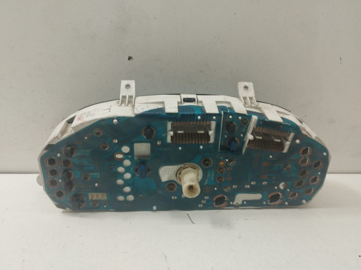 Tablero de Instrumentos Mitsubishi Colt (CJ0) 1996-2003 1300 Avance 1.3L 60kW MB899938