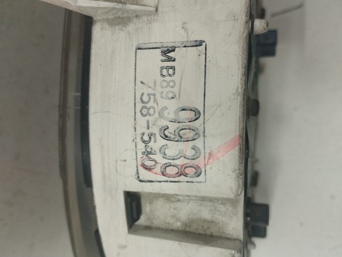 Tablero de Instrumentos Mitsubishi Colt (CJ0) 1996-2003 1300 Avance 1.3L 60kW MB899938