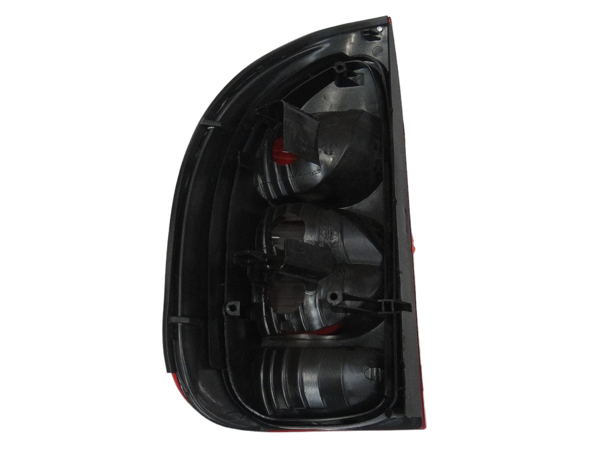 FAROL TRASERO DERECHO CHEVROLET CORSA WAGON/P-UP/5P 00/2009