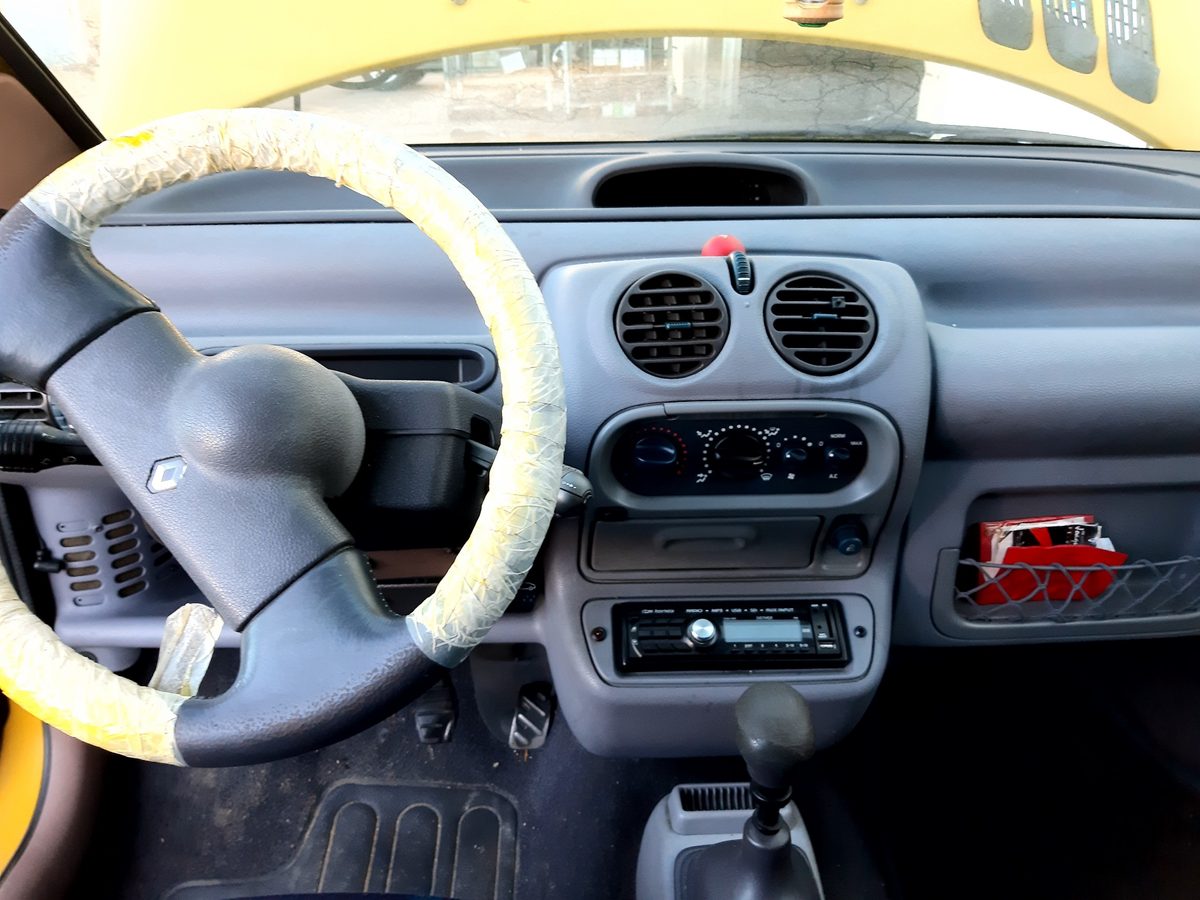 Caja Reles / Fusibles Renault Twingo (CO6) 1993-2007 1.2 (C066/67/68) 1.2L 40kW