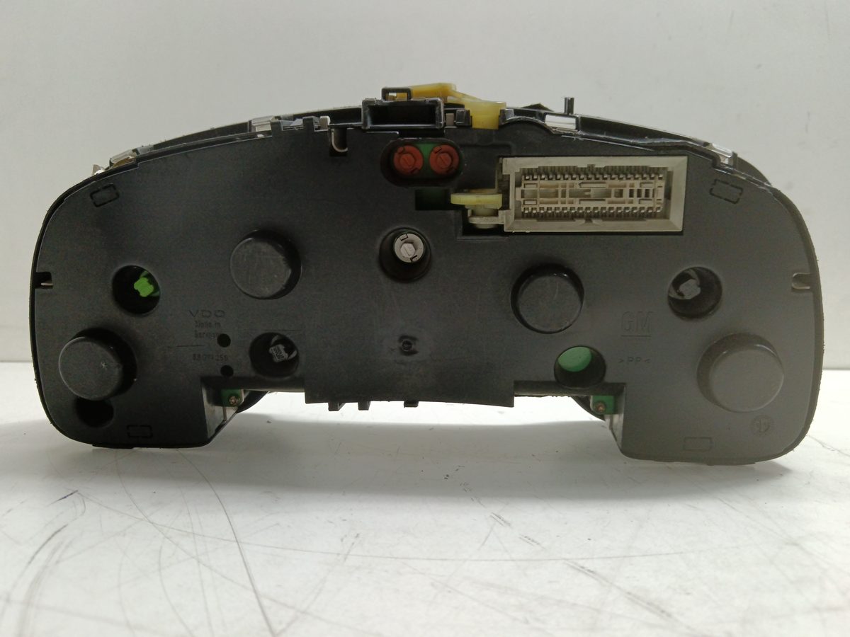 Tablero de Instrumentos Opel Astra G Berlina 1998-2004 Comfort 2.0L 74kW 90561451QK