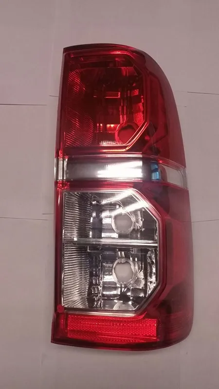 Faro trasero derecho