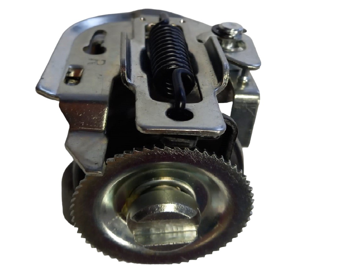 CILINDRO FRENO TRASERO DERECHO JMC N800 (CON PURGADOR)