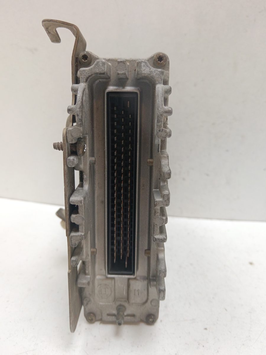 Centralita Motor Uce Volkswagen Golf III Berlina (1H1) 1991-1998 CL 1.9L 47kW 028906021AE