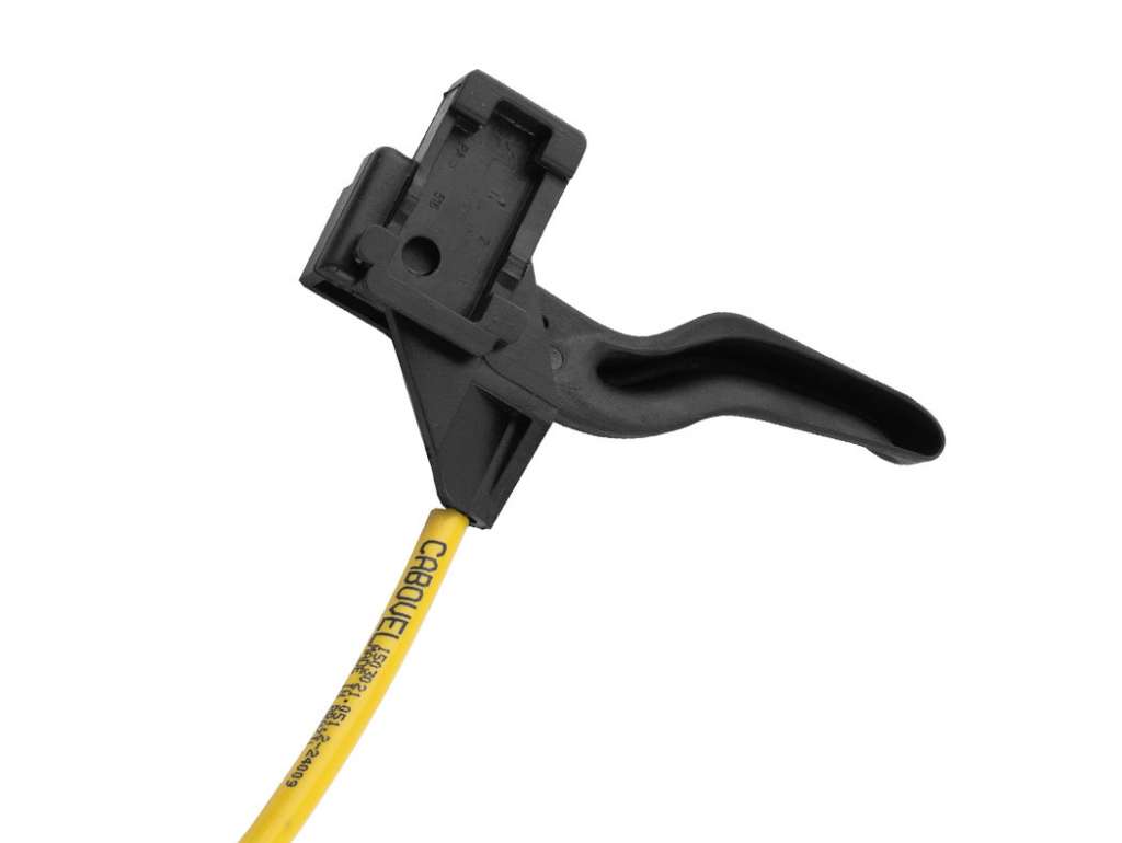 Cable de apertura de capot