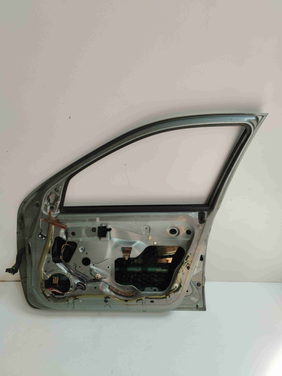 Puerta Delantera Derecha Renault Megane I Classic (LA0) 1996-2001 Alize