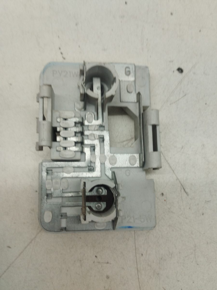 Porta Lampara Trasero Izquierdo Citroën Xantia Berlina 1997-2002 (RHY / DW10TD)
