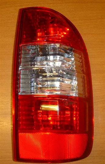 Faro trasero derecho