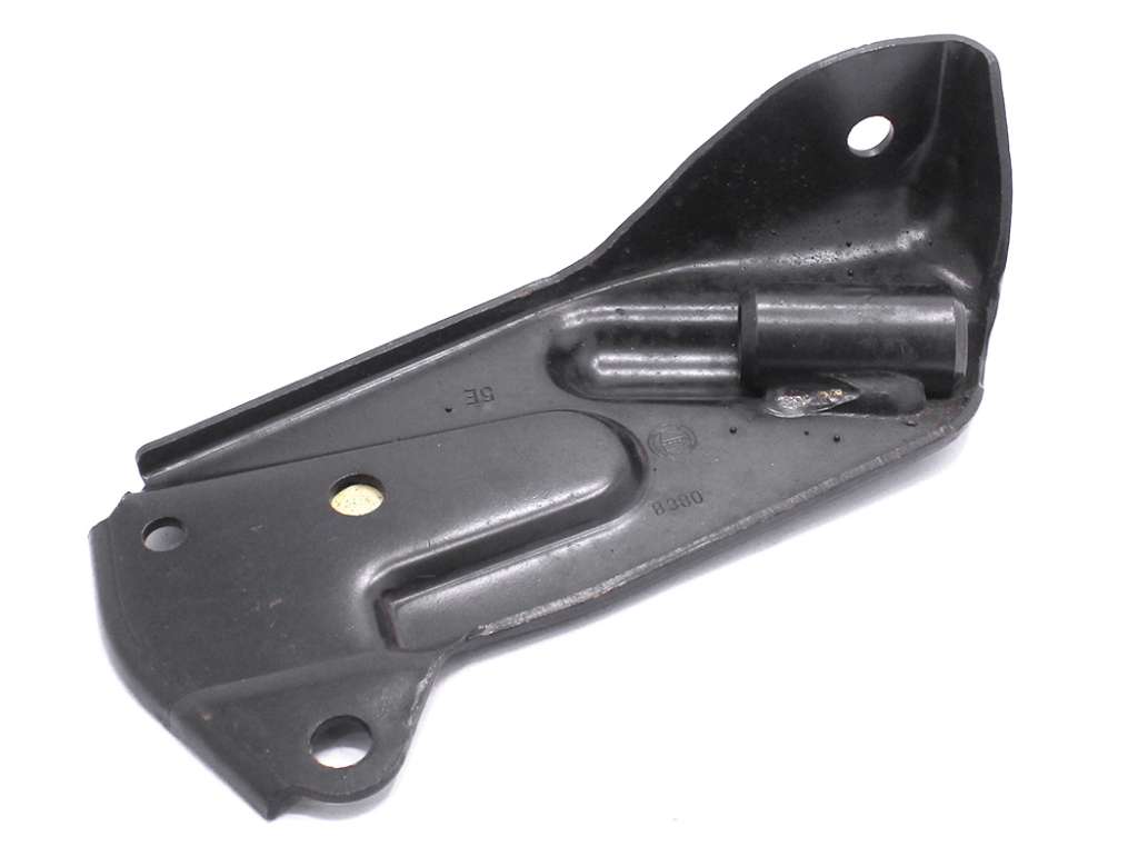 Soporte de paragolpes trasero
