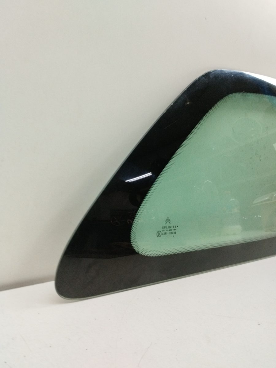 Vidrio Trasera Derecha Citroën Xsara Break 1997-2006 (NFU / TU5JP4) 43R00048