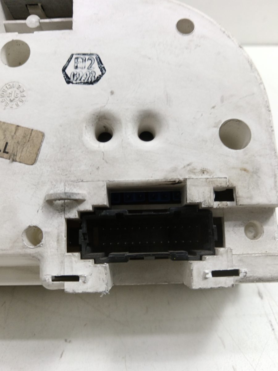 Tablero de Instrumentos SEAT Toledo (1L) 1991-1999 1.9 TDI 1.9L 66kW 81117785