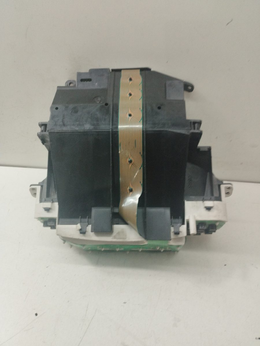 Tablero de Instrumentos Toyota Yaris (NCP1/NLP1/SCP1) 1999-2005 1.0 Start 7208380052610