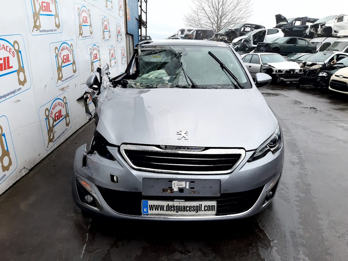 Caja Reles / Fusibles / Modulo Bsi Peugeot 308 2013-2021 Access 1.6L 68kW 9806687880