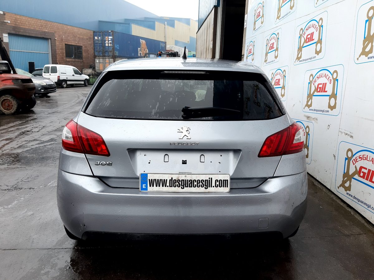 Caja Reles / Fusibles / Modulo Bsi Peugeot 308 2013-2021 Access 1.6L 68kW 9806687880