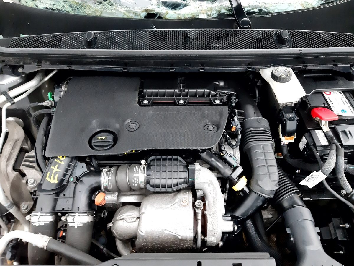 Caja Reles / Fusibles / Modulo Bsi Peugeot 308 2013-2021 Access 1.6L 68kW 9806687880