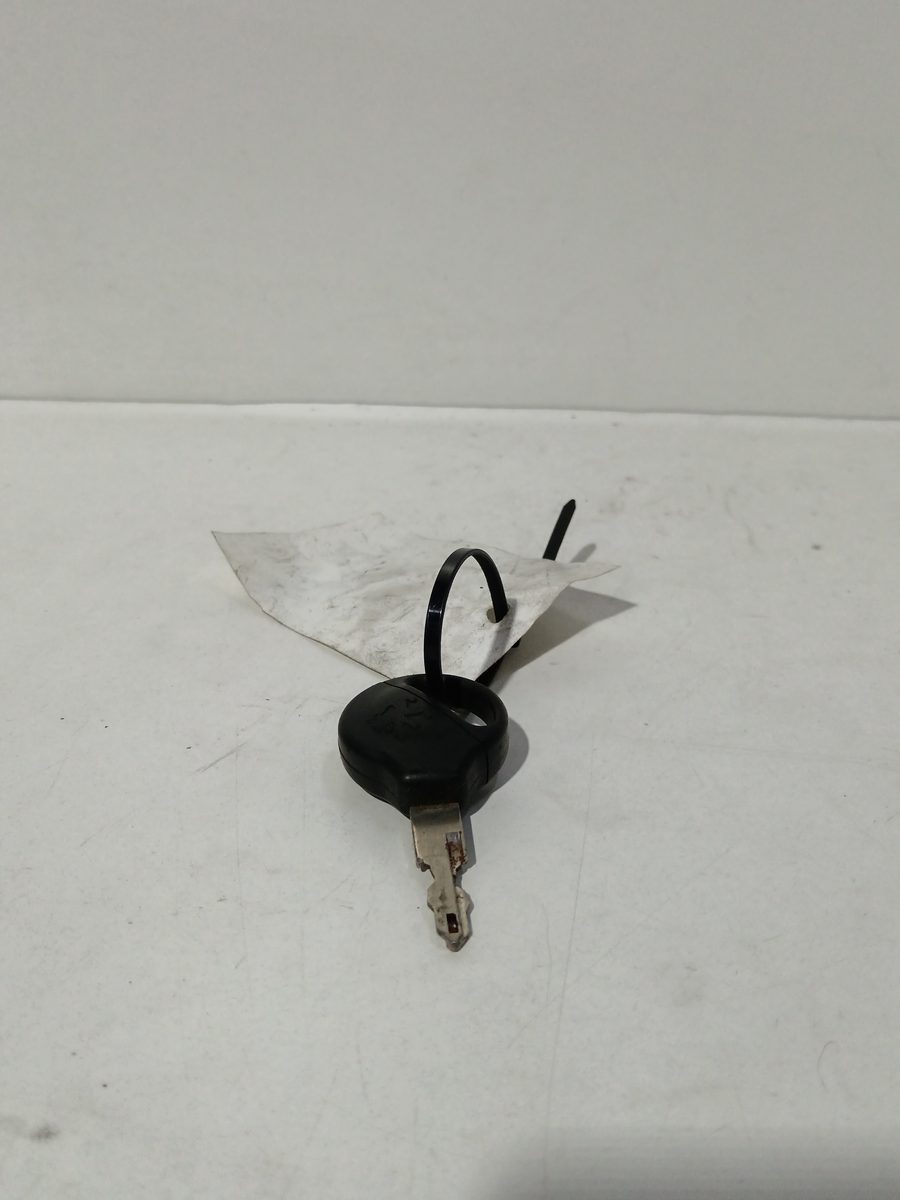 Llave de Arranque Peugeot 206 Berlina 1998-2010 XS 2.0L 66kW VALEO