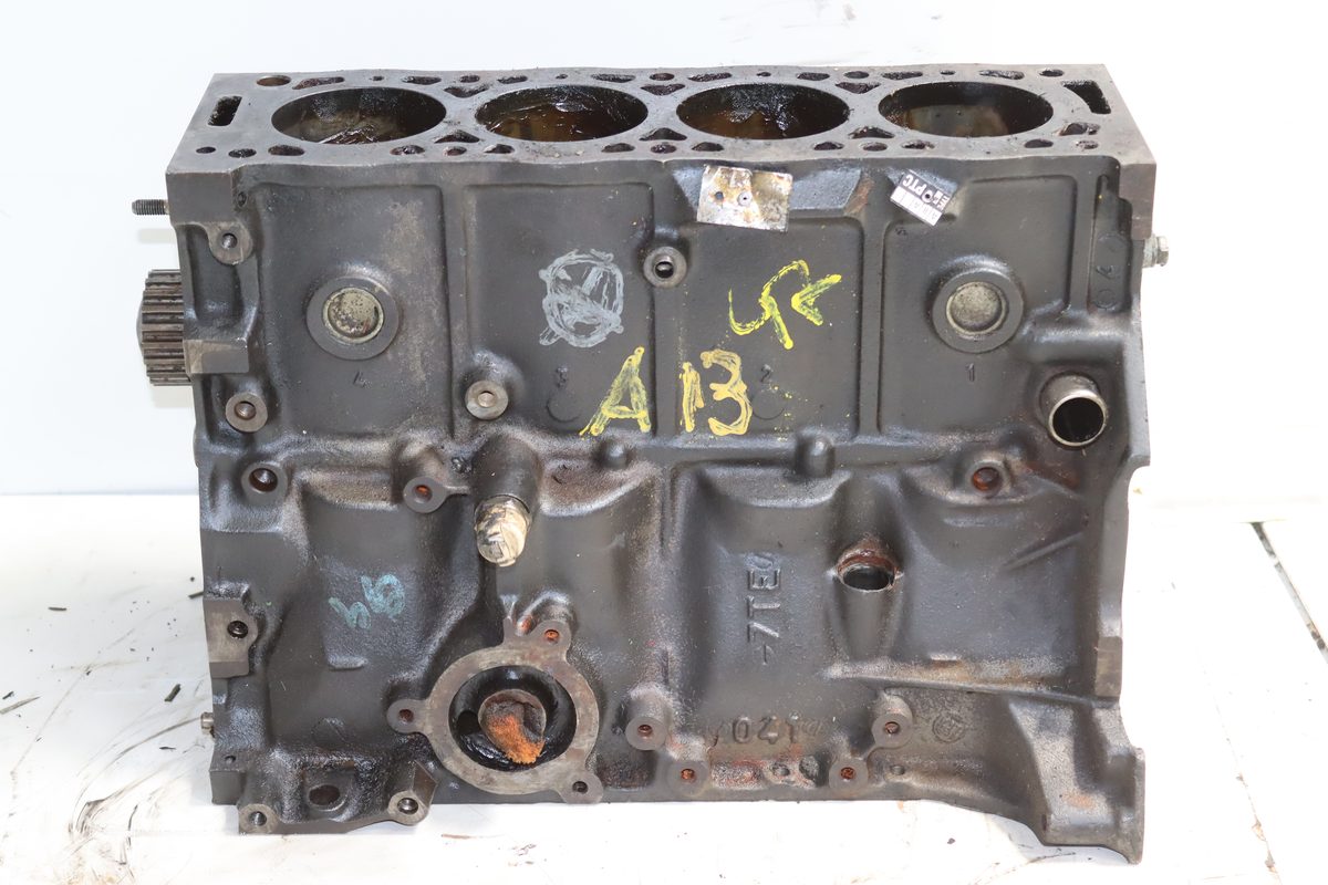Block Peugeot 406 Berlina (S1/S2) 1995-2005 SRDT 2.0L 80kW