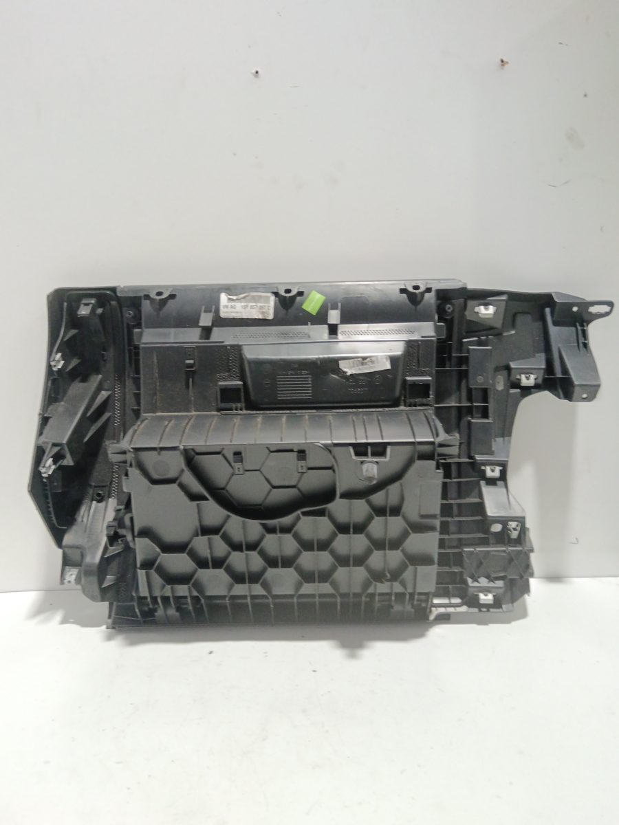 Guantera Volkswagen Up! (122) 2016-2018 VWAG1S1857097C